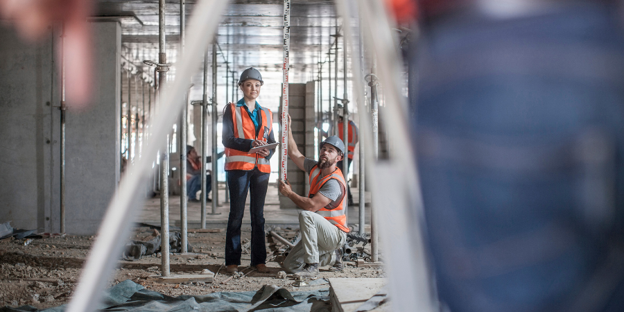 Blog_ConstructionWorkers_900x450