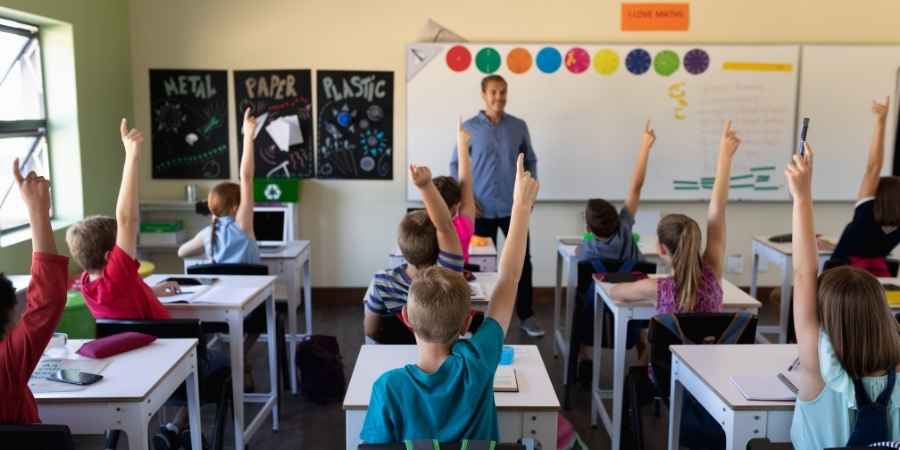 5 Ways to Improving Air Quality in Classrooms